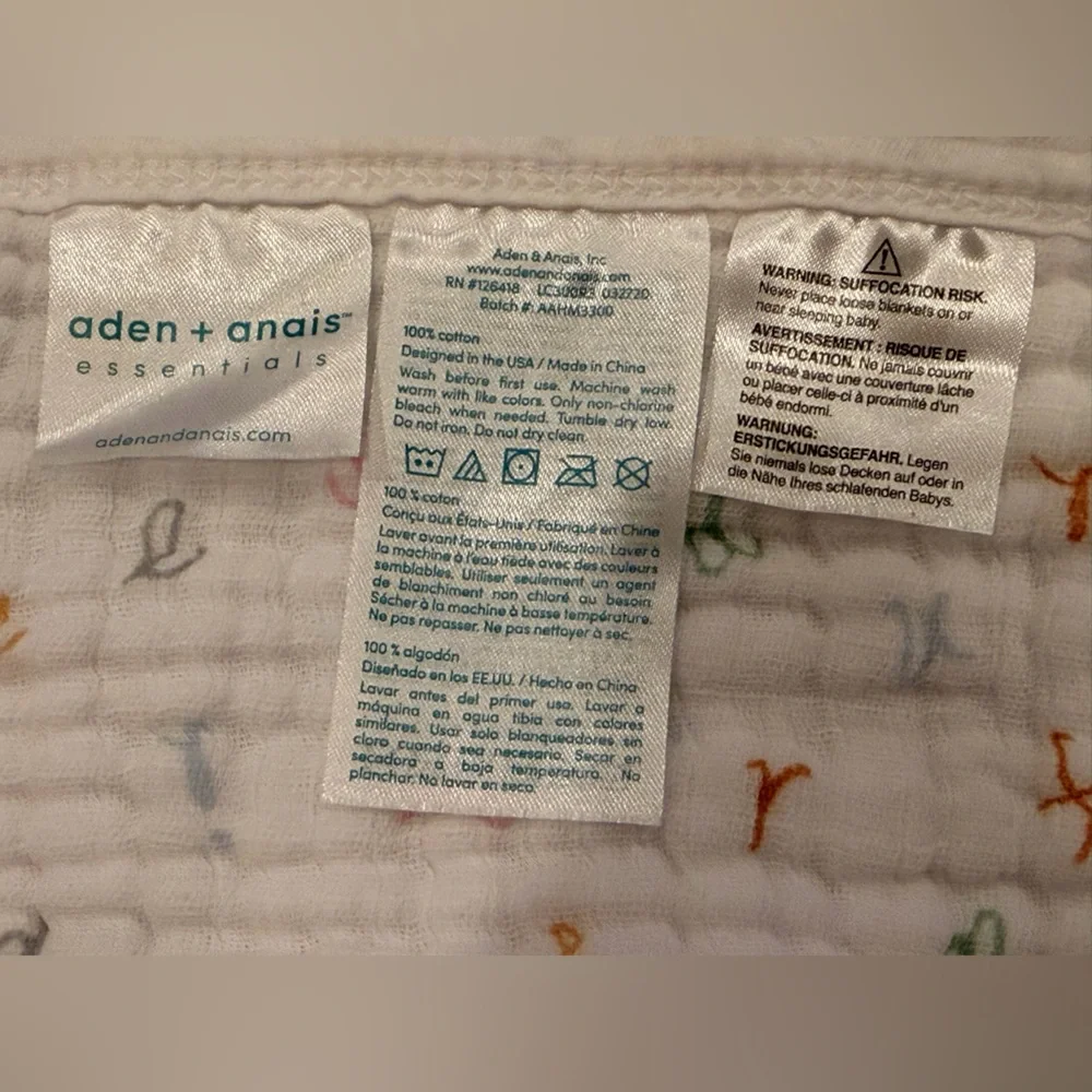 Aden + Anais Essentials Muslin‎ Baby Blanket Safari NWOT
